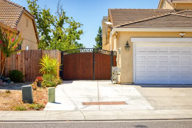 $885,000 | 2492 Gibralter Drive, Manteca, CA 95337