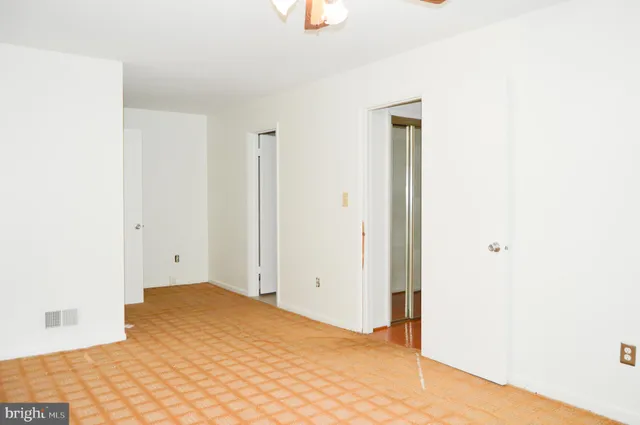 $364,900 | 8814 Lafayette Drive, Owings, MD 20736