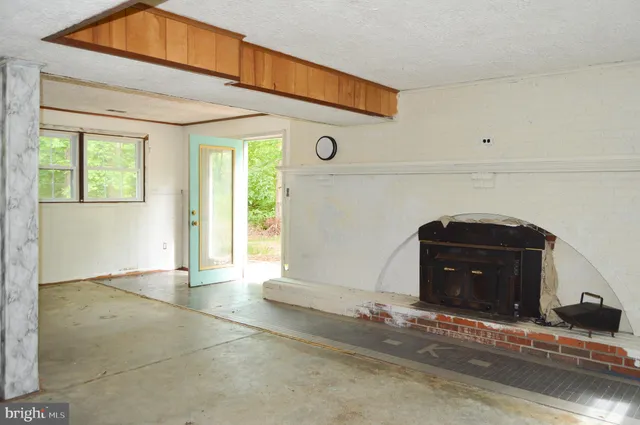 $364,900 | 8814 Lafayette Drive, Owings, MD 20736