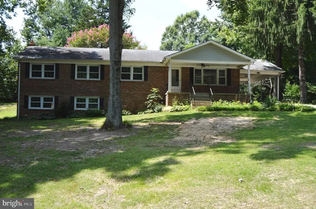 $364,900 | 8814 Lafayette Drive, Owings, MD 20736