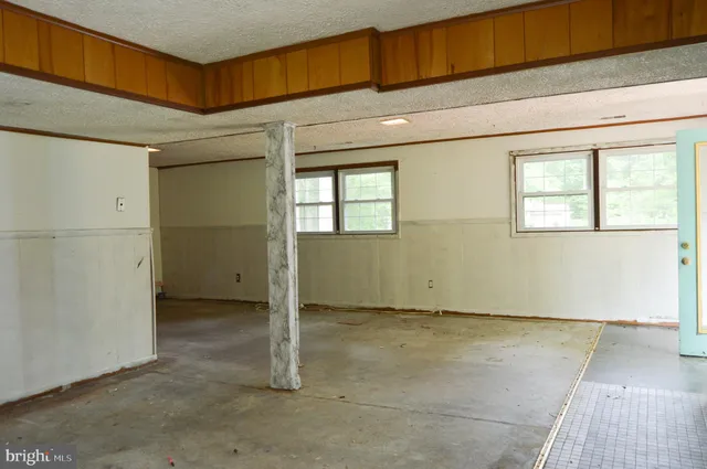 $364,900 | 8814 Lafayette Drive, Owings, MD 20736