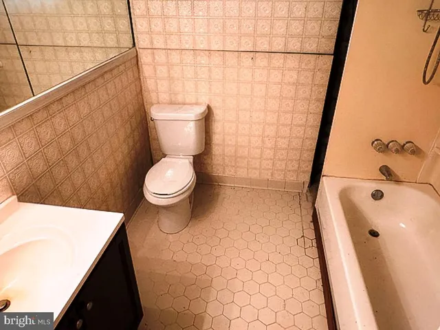 $364,900 | 8814 Lafayette Drive, Owings, MD 20736