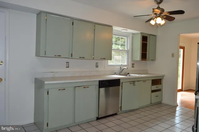 $364,900 | 8814 Lafayette Drive, Owings, MD 20736