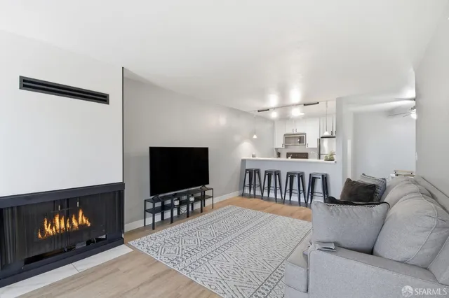 $575,000 | 626 Mariners Island Boulevard, Unit 205, San Mateo, CA 94404