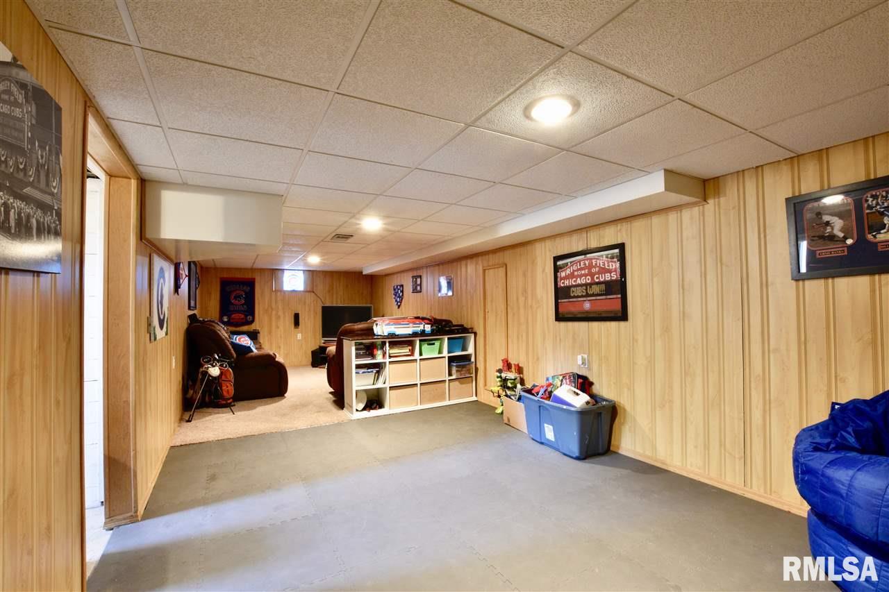 714 Springfield Road East Peoria, IL 61611 - Photo 27 of 36 Gallery Image 27