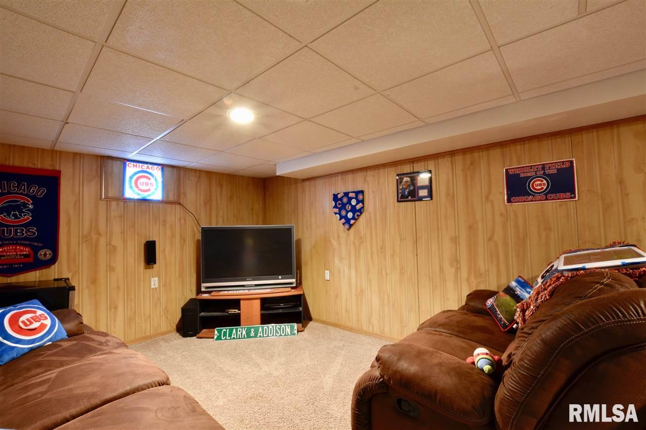 714 Springfield Road East Peoria, IL 61611 - Photo 29 of 36 Gallery Image 29