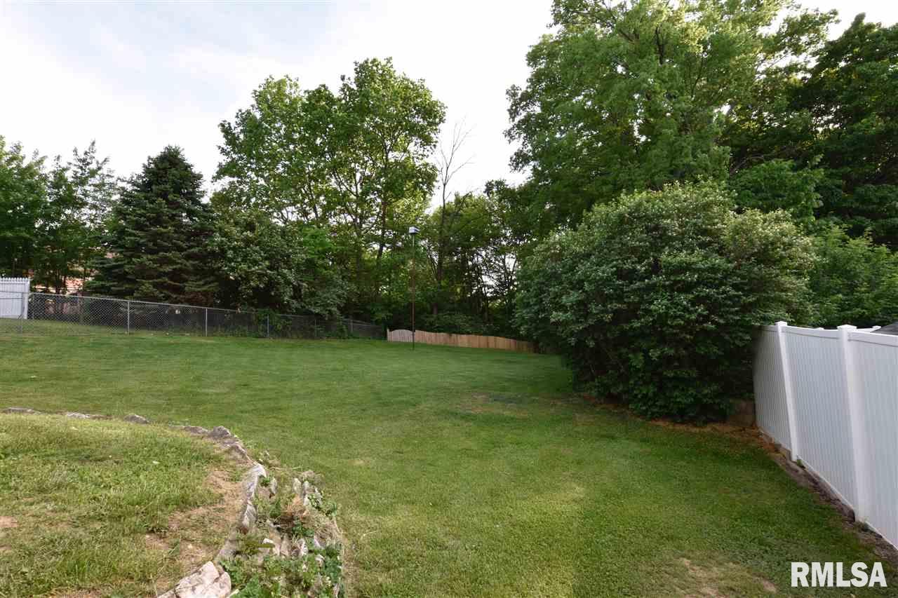 714 Springfield Road East Peoria, IL 61611 - Photo 31 of 36 Gallery Image 31