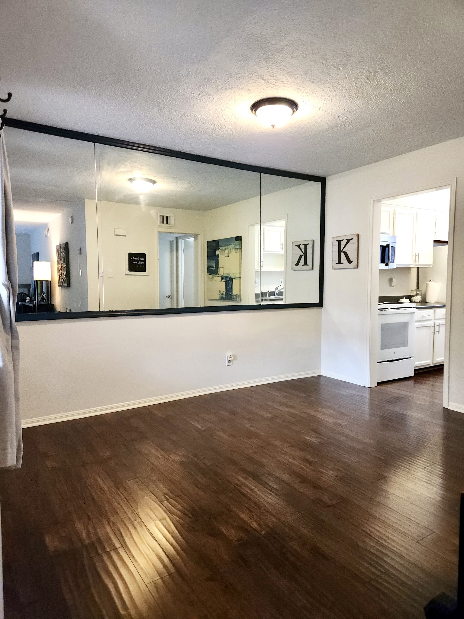 7900 Westheimer Road, Unit 259 Houston, TX 77063 - Photo 4 of 22 Gallery Image 4