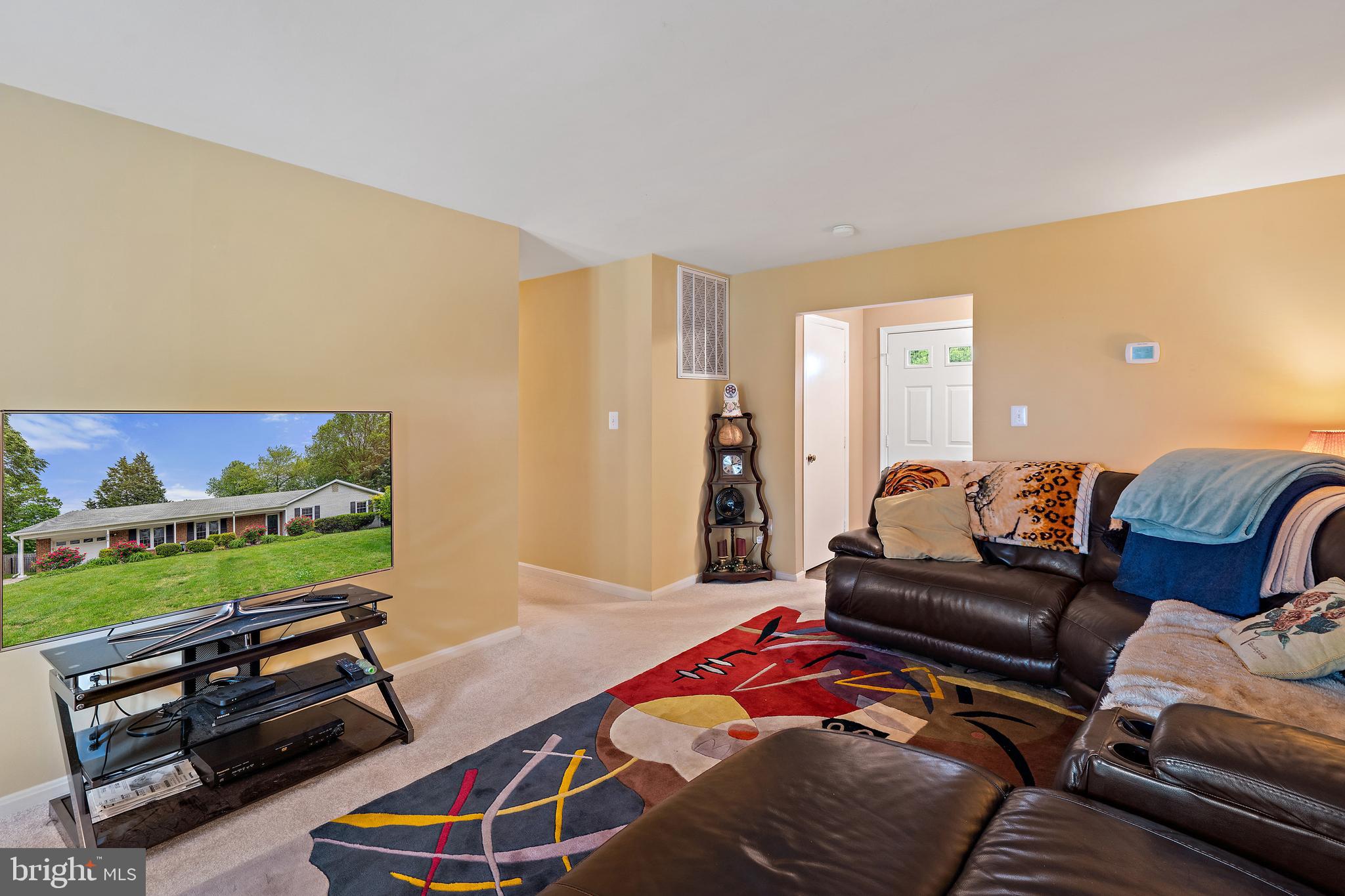8819 Rachell Court Manassas, VA 20110 - Photo 14 of 23 Gallery Image 14