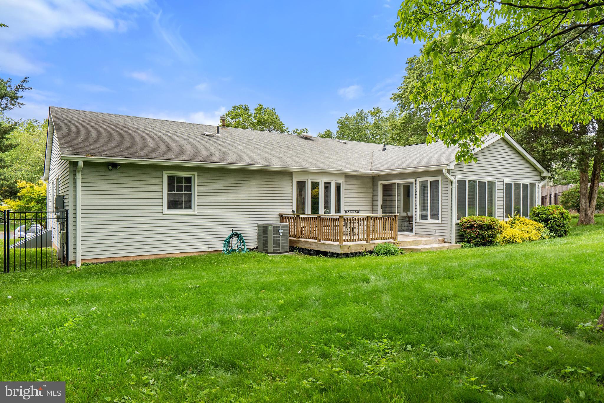 8819 Rachell Court Manassas, VA 20110 - Photo 21 of 23 Gallery Image 21