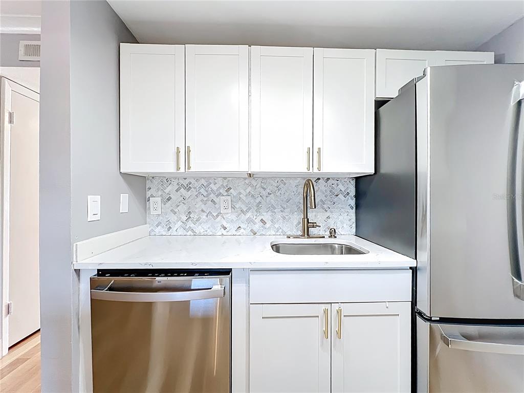 12760 Indian Rocks Road, Unit 583 Largo, FL 33774 - Photo 8 of 39