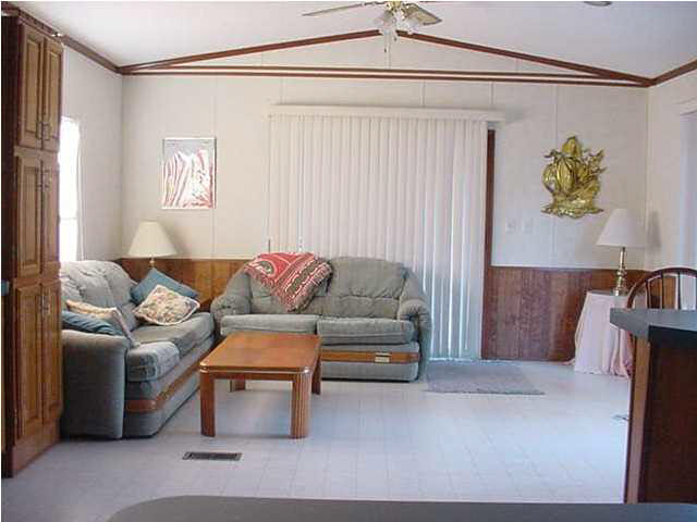 32005 Pats Lane Springfield, LA 70462 - Photo 2 of 10 Gallery Image 2
