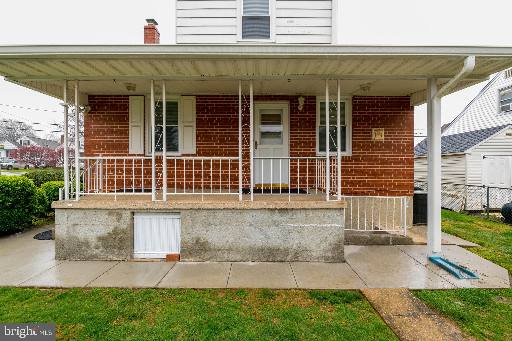 504 Riverside Road Essex, MD 21221 - Photo 20 of 21 Back Porch