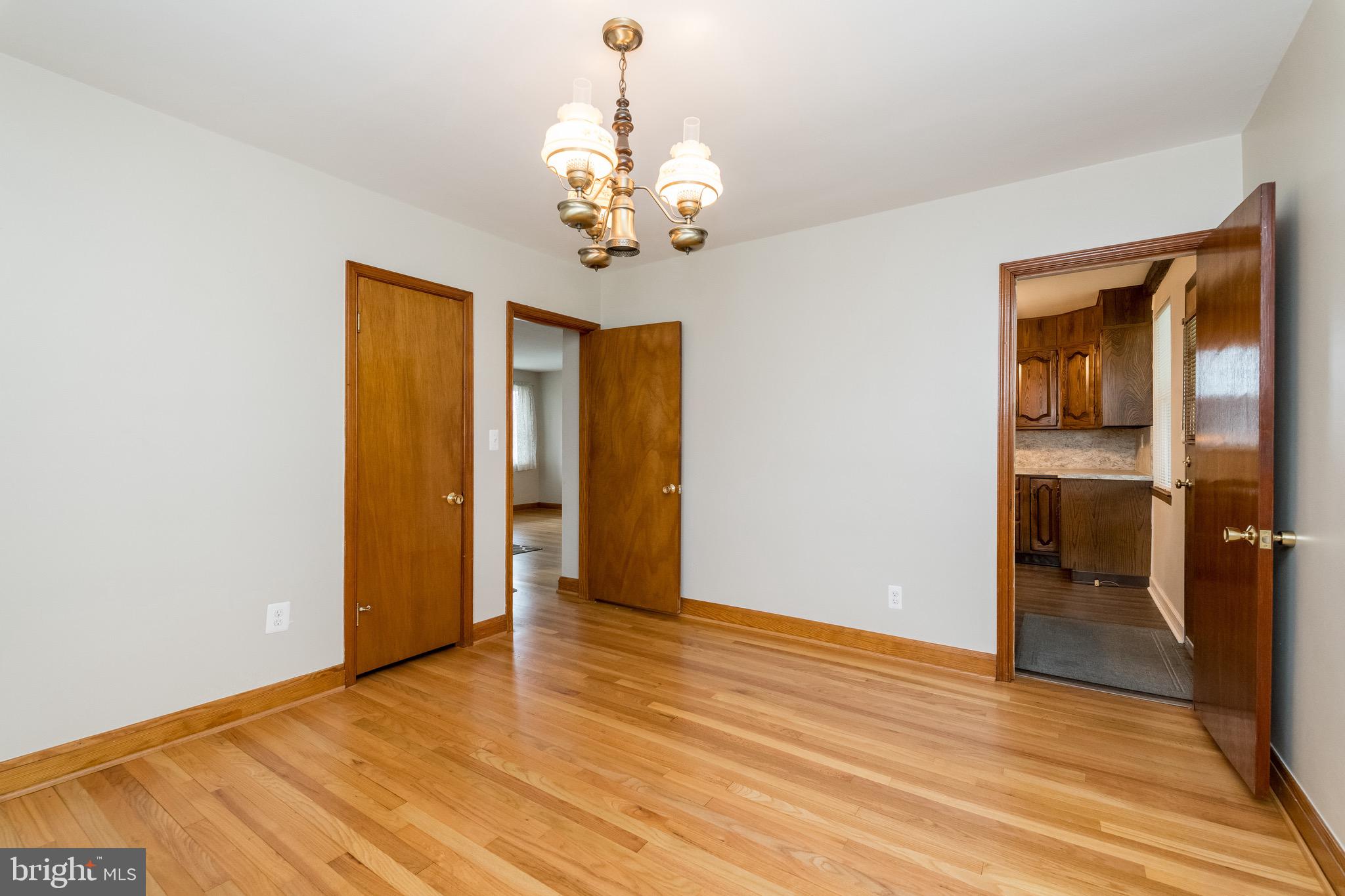504 Riverside Road Essex, MD 21221 - Photo 7 of 21 Dining Room