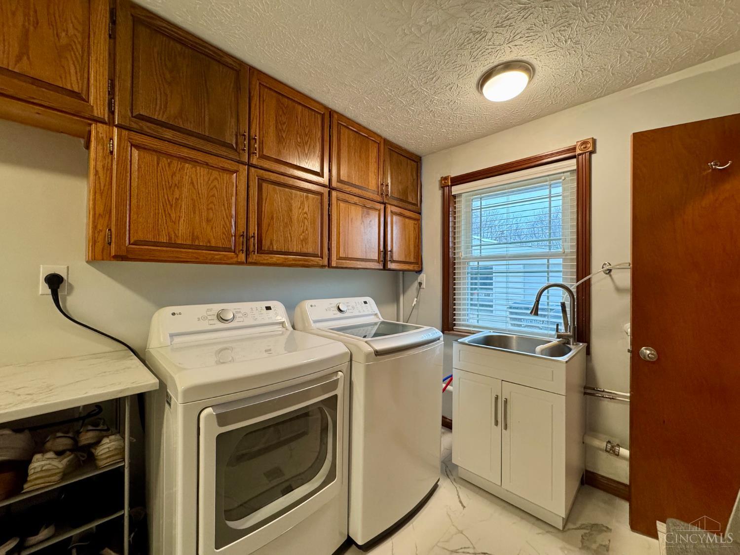 8611 Butler Warren Road West Chester, OH 45069 - Photo 41 of 71 Gallery Image 41