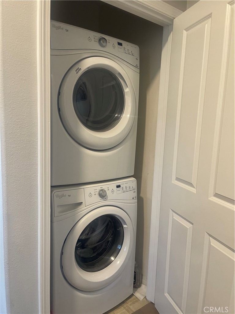835 Francesca Drive, Unit 201 Walnut, CA 91789 - Photo 10 of 12 a utility room with dryer and washer