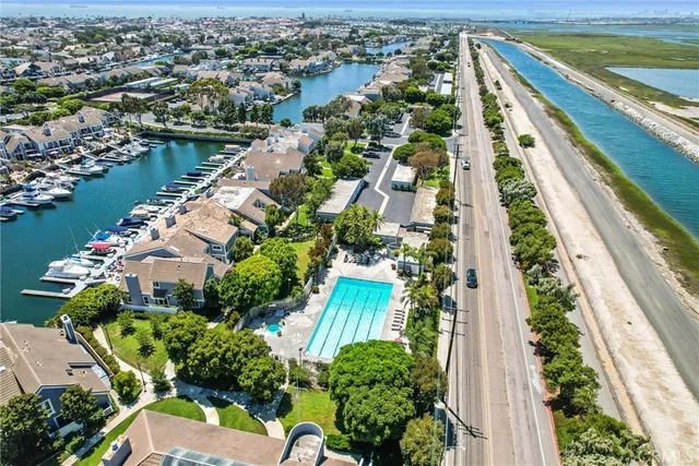 $5,700 | 16123 St Croix Circle, Huntington Beach, CA 92649