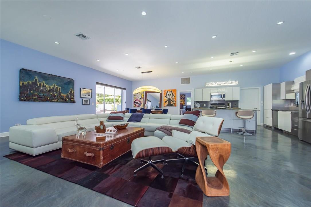 930 Northwest 4th Court Boca Raton, FL 33432 - Photo 8 of 28 Photo 8
