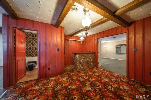 $482,000 | 1673 Hwy T, Freeburg, MO 65035