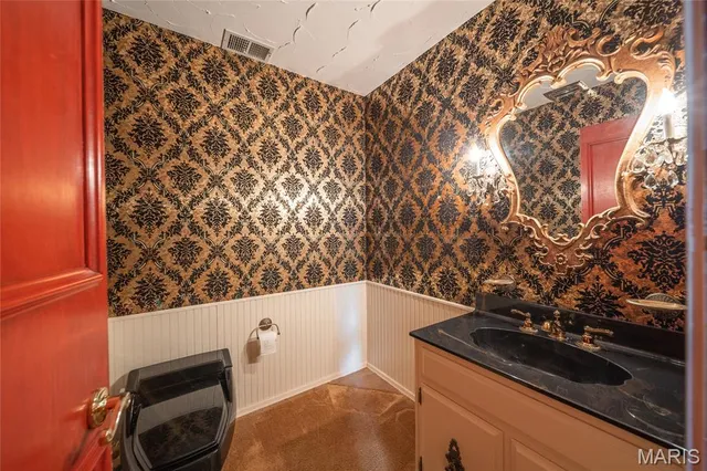 $482,000 | 1673 Hwy T, Freeburg, MO 65035