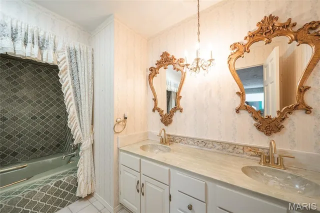 $482,000 | 1673 Hwy T, Freeburg, MO 65035