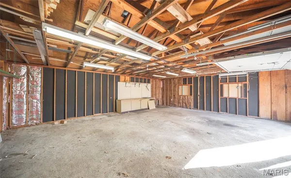 $457,900 | 1673 Hwy T, Freeburg, MO 65035