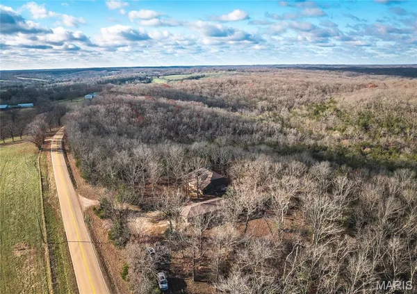 $457,900 | 1673 Hwy T, Freeburg, MO 65035