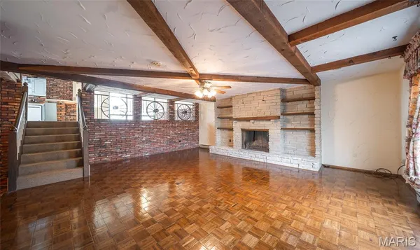 $457,900 | 1673 Hwy T, Freeburg, MO 65035