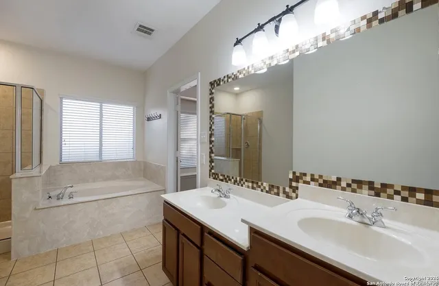 $2,950 | 26219 Presidio Mesa, Boerne, TX 78015