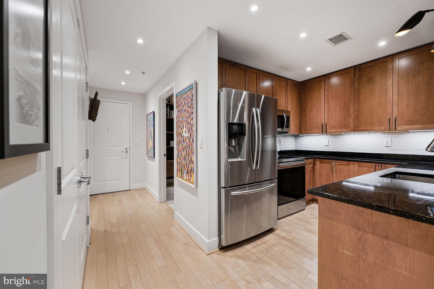 4101 Albemarle Street Northwest, Unit 443 Washington, DC 20016 - Photo 4 of 29 Cityline at Tenley #443