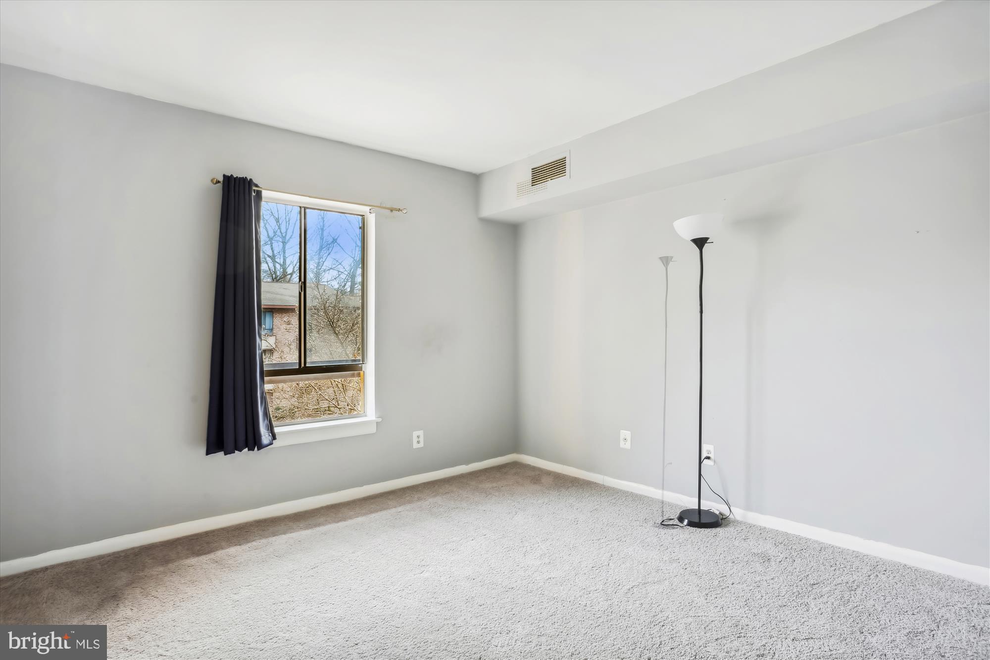 2240 Castle Rock Square, Unit 22C Reston, VA 20191 - Photo 24 of 28 Bedroom view