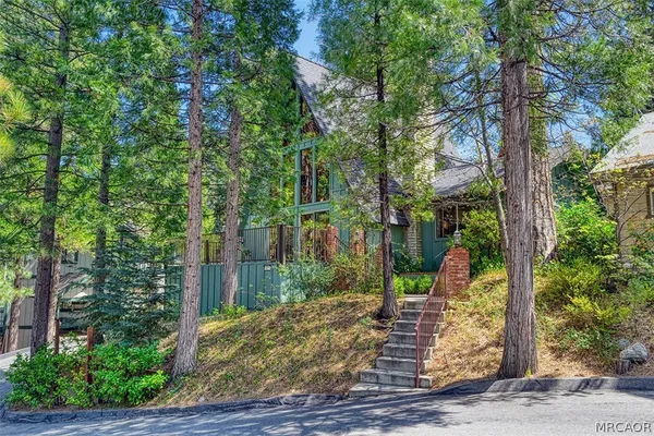 $599,000 | 180 North Grass Valley Road, Unit 42, Lake Arrowhead, CA 92352