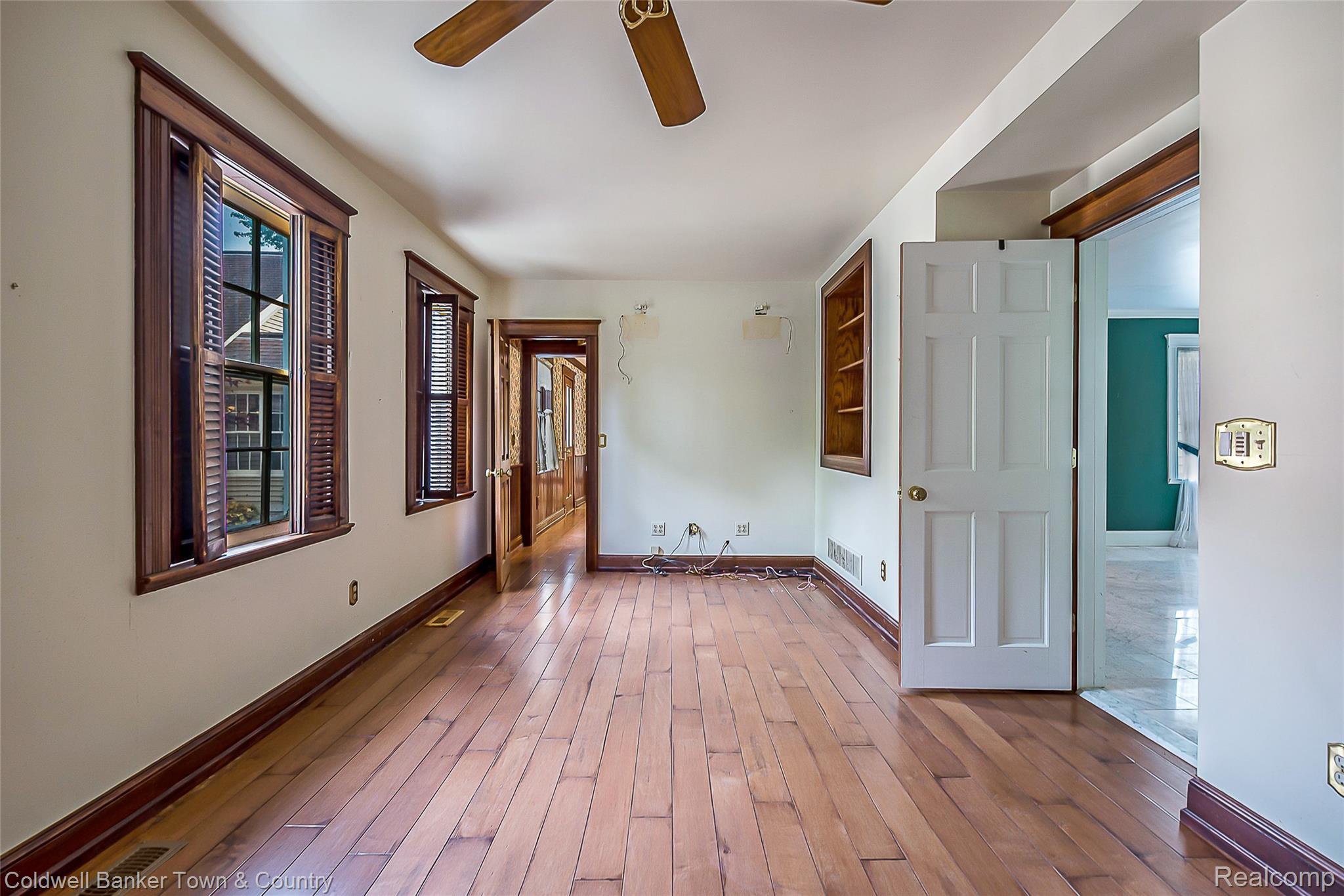 10196 Faussett Road Fenton, MI 48430 - Photo 20 of 75 DSC_4373-2.jpg