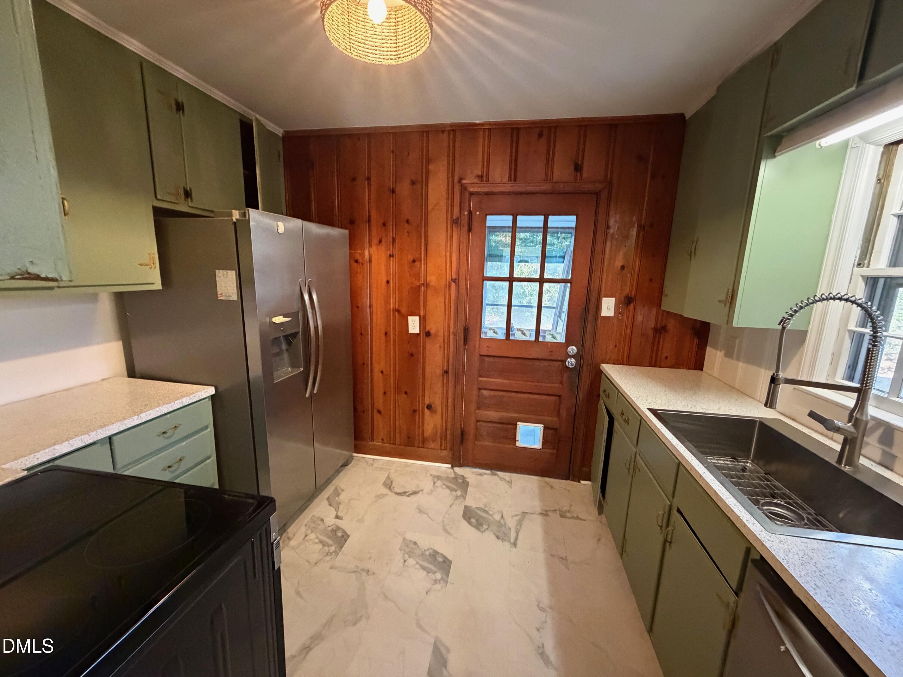 2604 Grant Avenue Raleigh, NC 27608 - Photo 2 of 11 IMG_0876