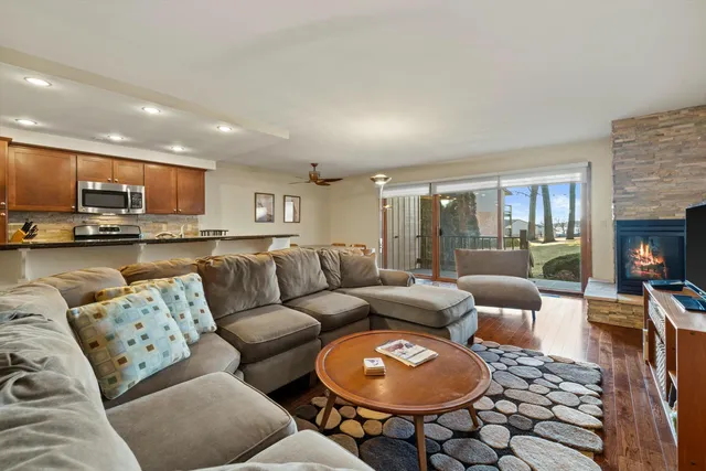 $1,200,000 | 1070 South Lake Shore Drive, Unit 81A, Lake Geneva, WI 53147