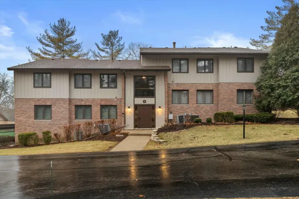 $1,200,000 | 1070 South Lake Shore Drive, Unit 81A, Lake Geneva, WI 53147