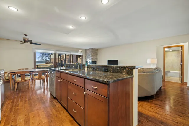 $1,200,000 | 1070 South Lake Shore Drive, Unit 81A, Lake Geneva, WI 53147