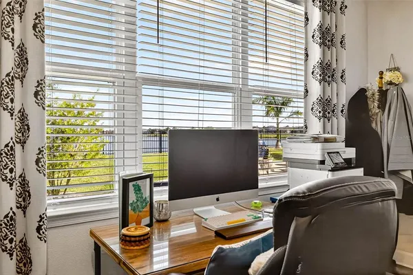 $725,000 | 11761 Lake Lucaya Drive, Riverview, FL 33579