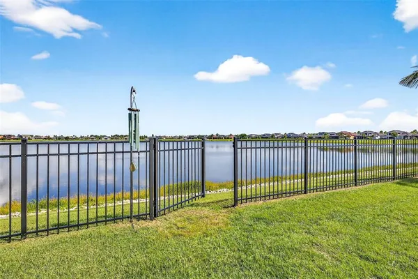 $725,000 | 11761 Lake Lucaya Drive, Riverview, FL 33579