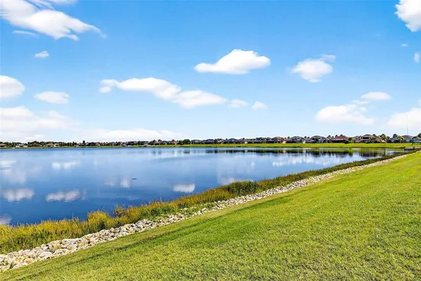 $725,000 | 11761 Lake Lucaya Drive, Riverview, FL 33579