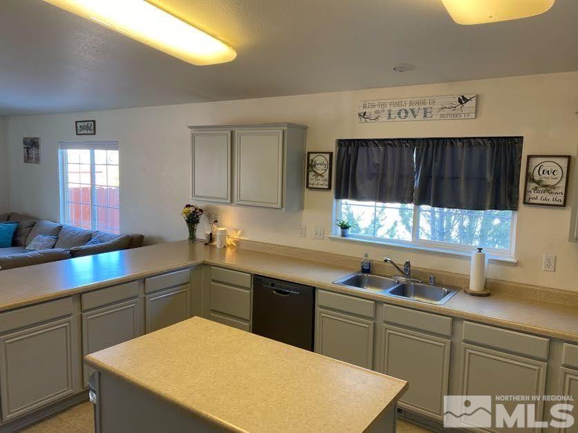 17605 Alexandria Court Reno, NV 89508 - Photo 11 of 26 Photo 11