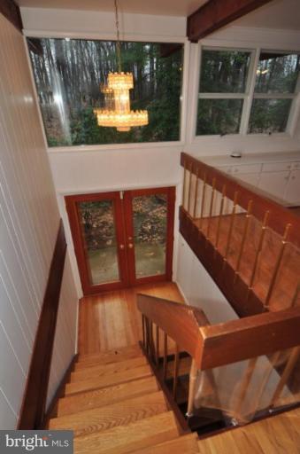 10506 Wickens Road Vienna, VA 22181 - Photo 13 of 13 Foyer from upper level
