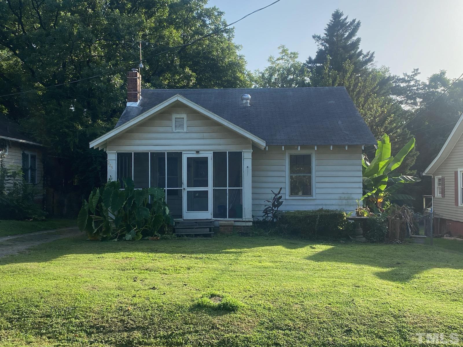 225 Grand Avenue Raleigh, NC 27606 - Photo 1 of 5 Gallery Image 1