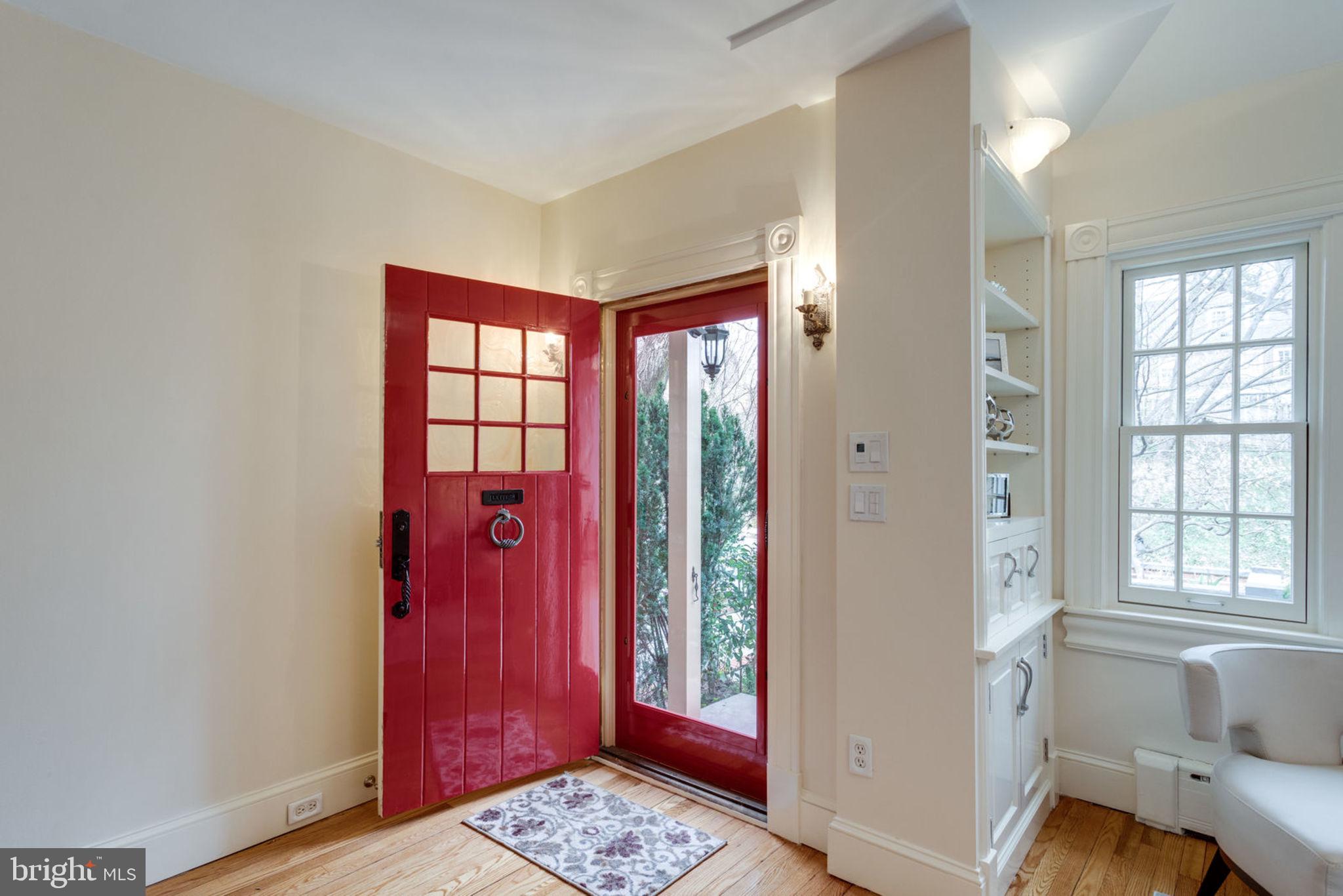 4452 Reservoir Road Northwest Washington, DC 20007 - Photo 2 of 33 Entrance Foyer.