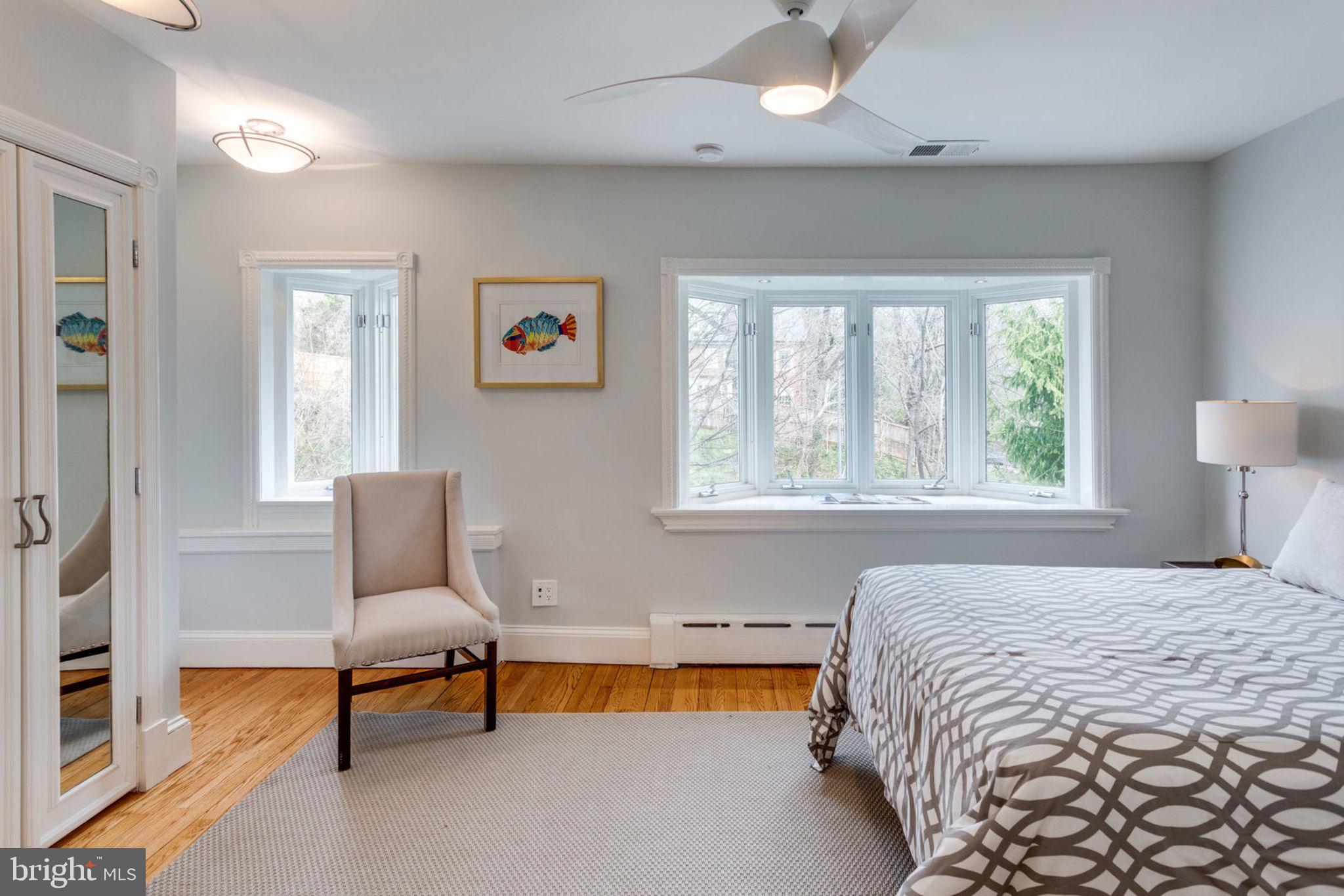 4452 Reservoir Road Northwest Washington, DC 20007 - Photo 15 of 33 Bedroom #1