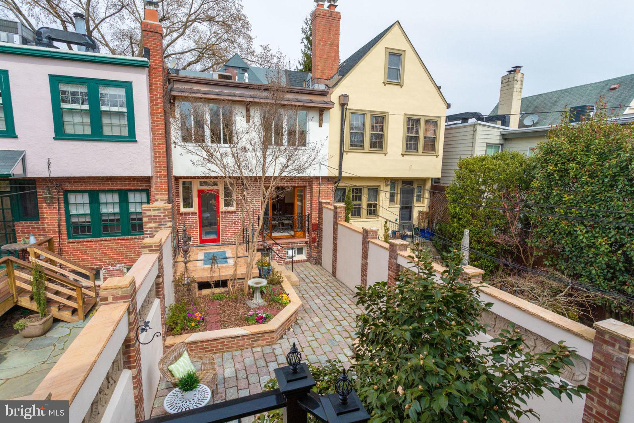 4452 Reservoir Road Northwest Washington, DC 20007 - Photo 24 of 33 Courtyard - Back
