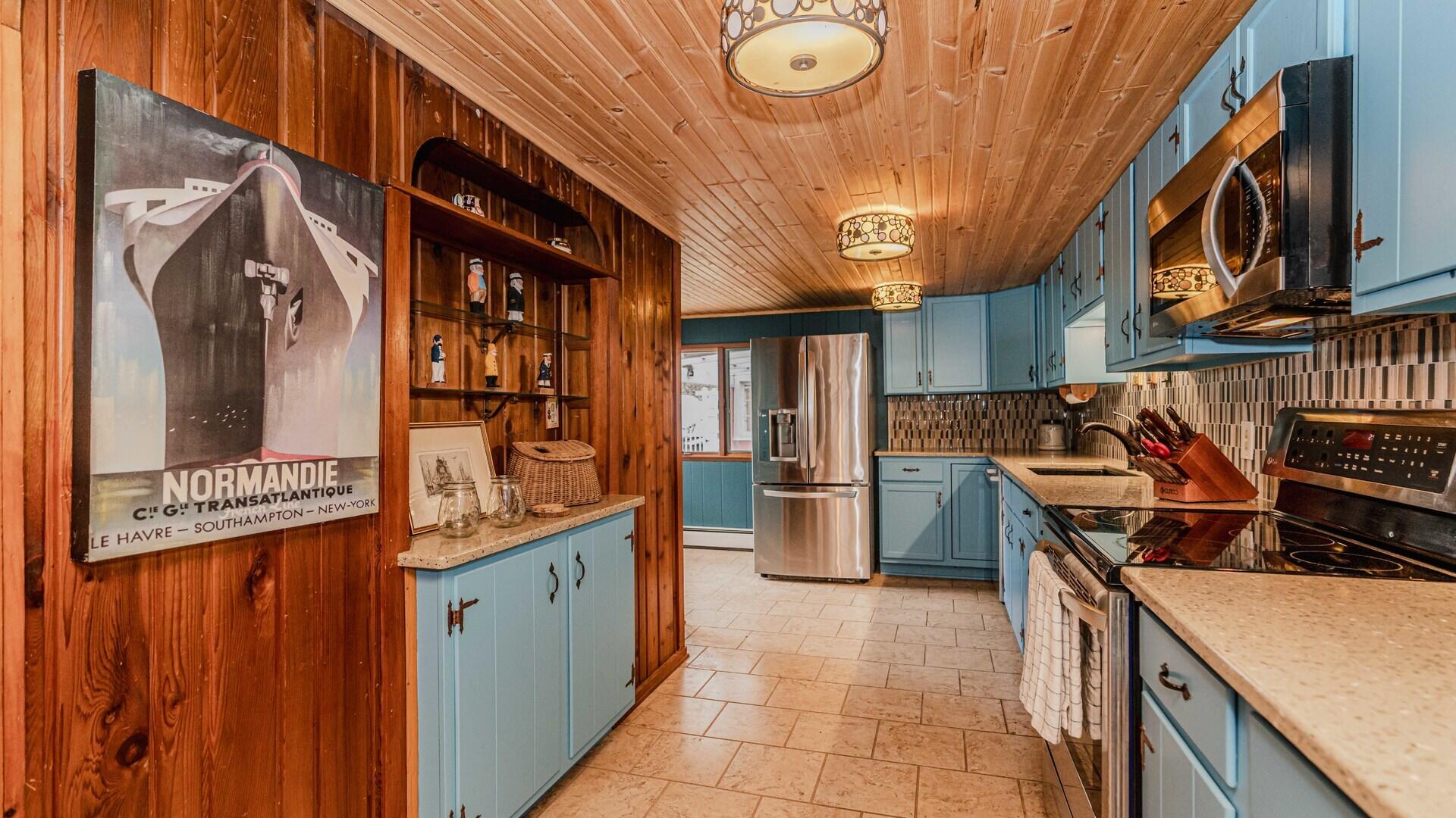 9402 Mcgregor Road Pinckney, MI 48169 - Photo 13 of 41 023_21