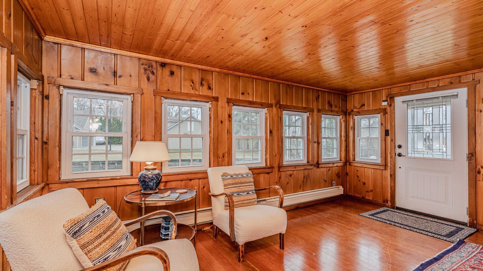 9402 Mcgregor Road Pinckney, MI 48169 - Photo 4 of 41 014_15