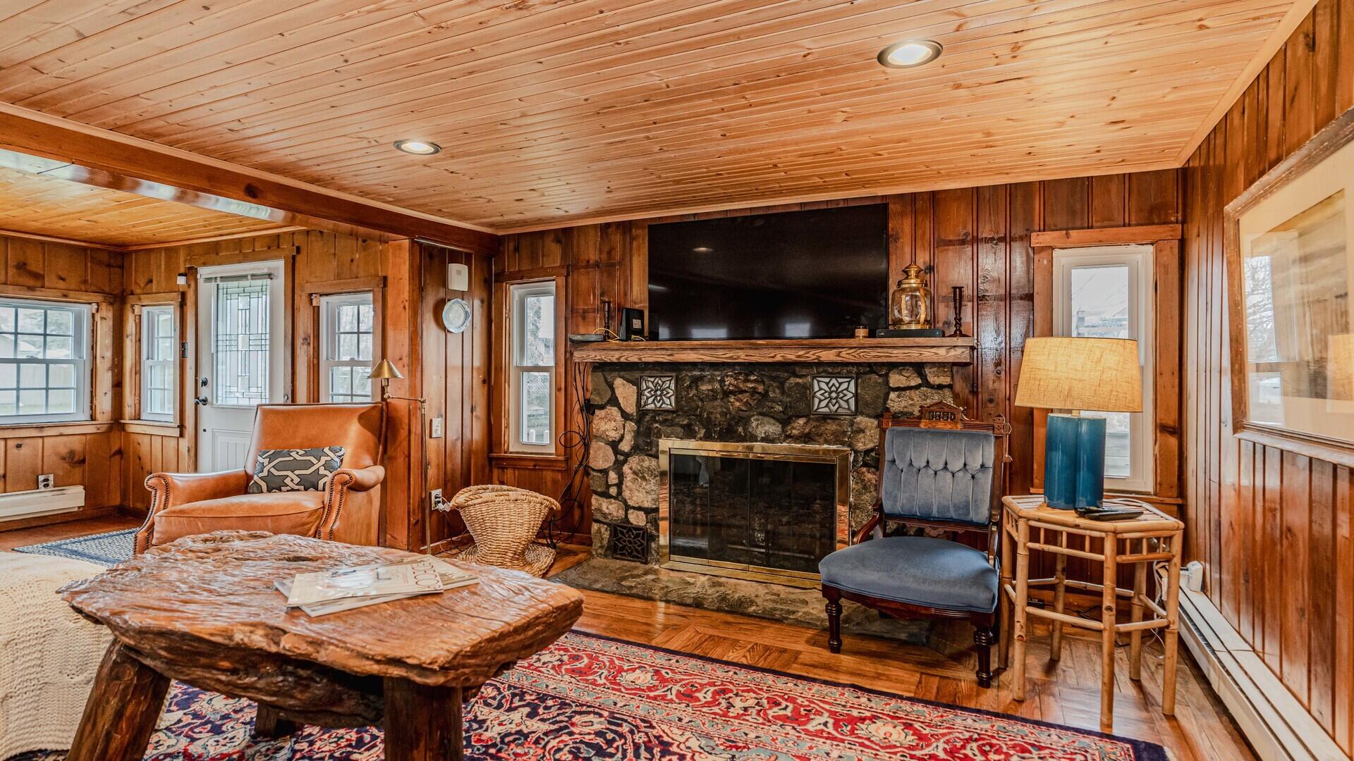 9402 Mcgregor Road Pinckney, MI 48169 - Photo 8 of 41 018_9
