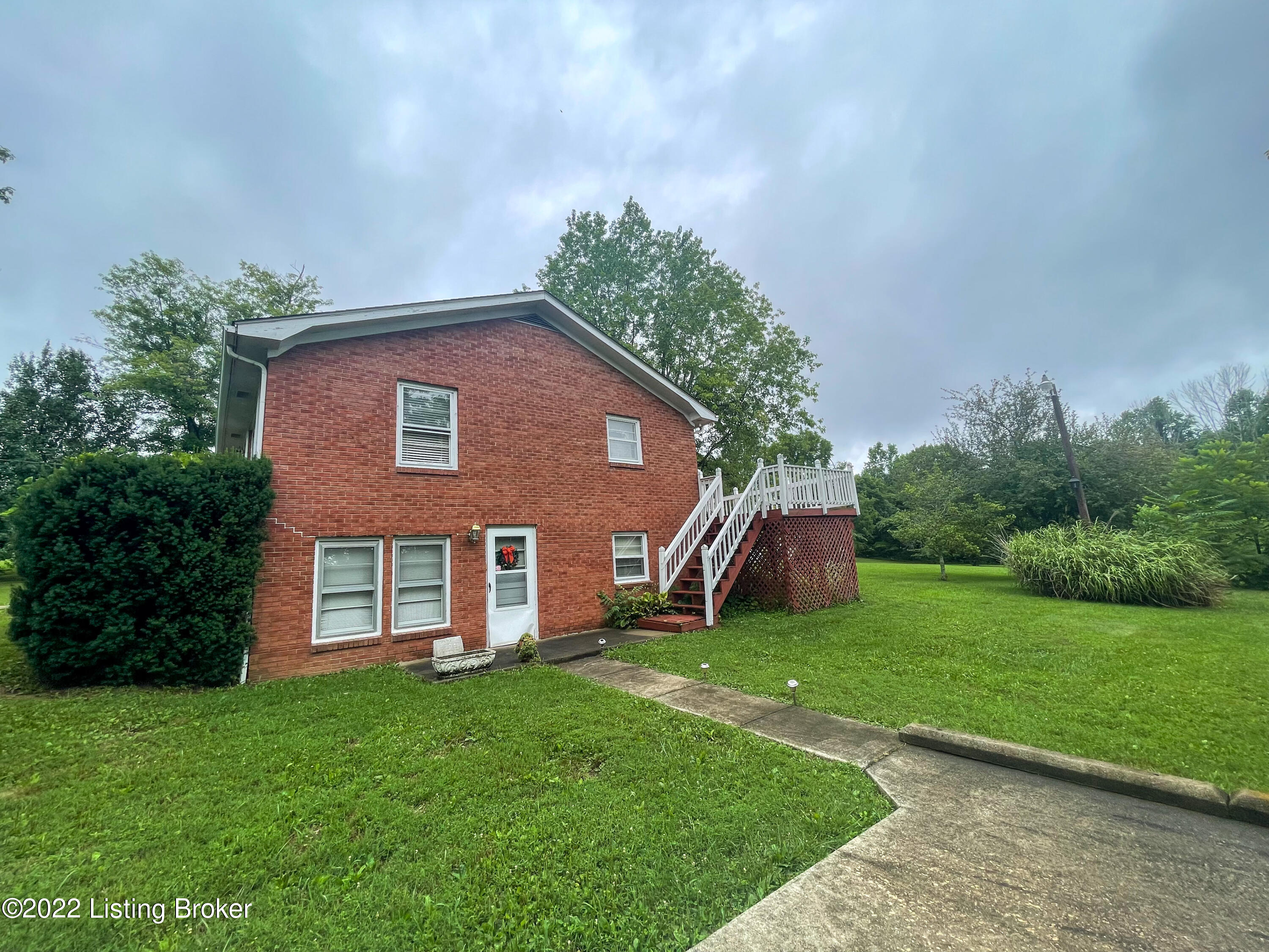 220 Pine Ridge Road Battletown, KY 40104 - Photo 17 of 49 E4B31553-AD66-4DE0-B433-8EDB94F00864